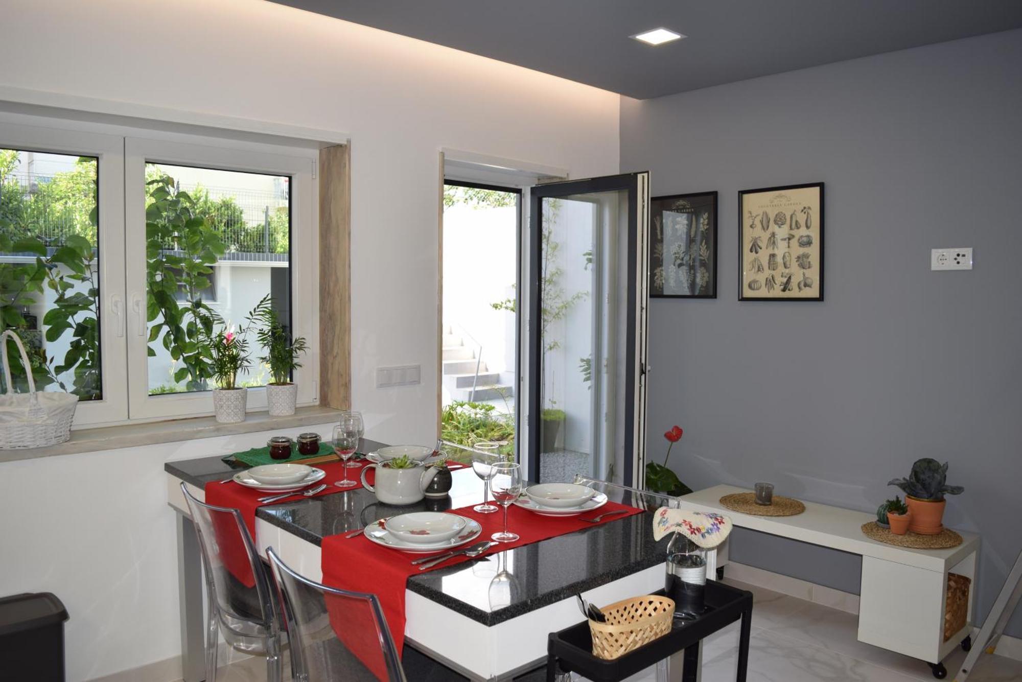 Holiday home Saint Victor House *